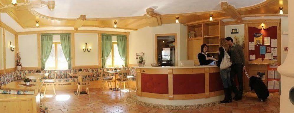 Kristall- Fiemme Holidays Aparthotel Predazzo